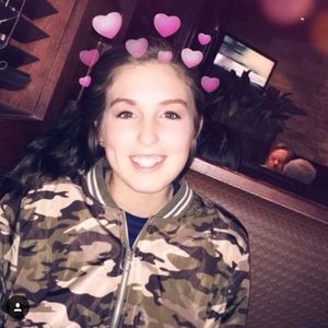 Meet your Posher, Kait